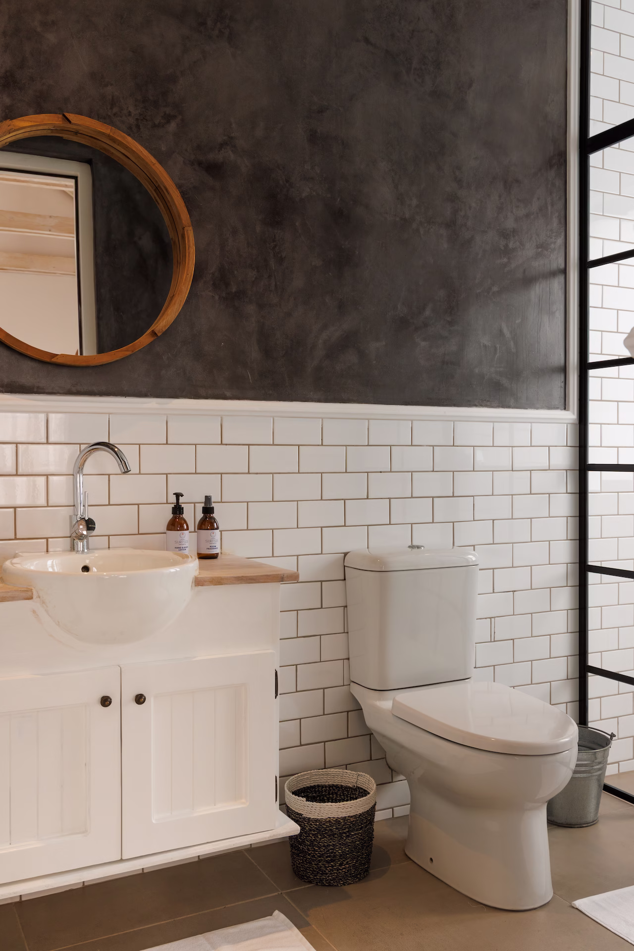 Surfside private cottage