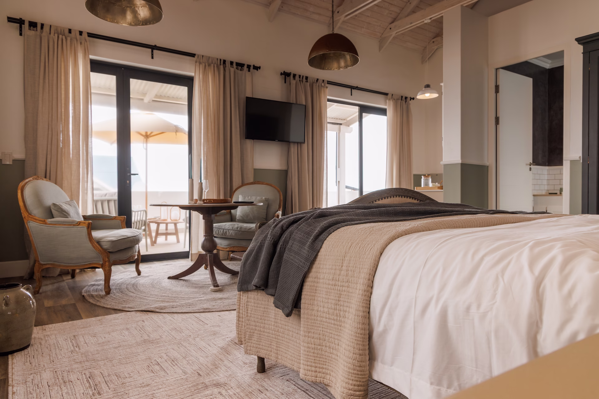 Surfside private cottage